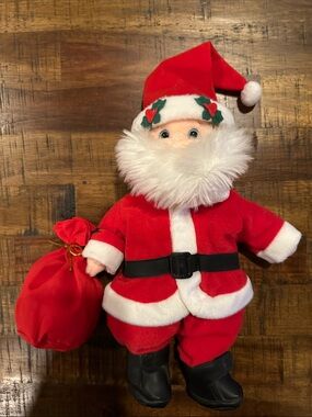 Ty Retired Santa Beanie “Boomer” with removable hat and beard.